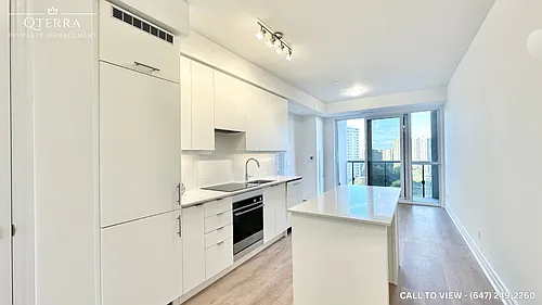 30 Elm Dr W Photo 1