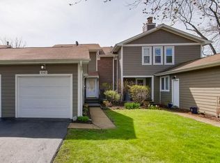 1543 S County Farm Rd, Wheaton, IL 60189