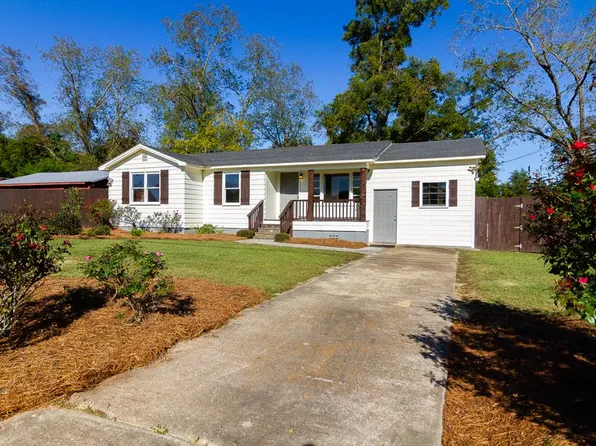 740 N Mattie Ave, Sycamore, GA 31790