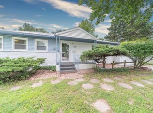 1207 W 8th St, Rolla, MO 65401