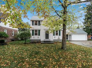 578 Union Rd, West Seneca, NY 14224