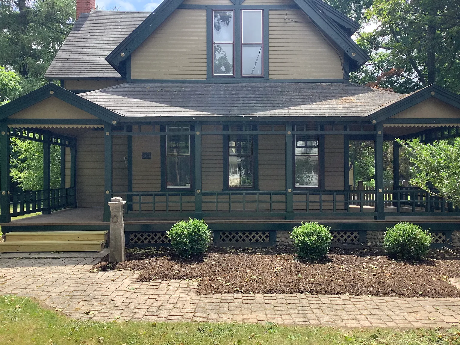 3 bed, 2000 sqft, $3,000 — Photo 1