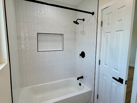 3rd image of 8965 San Juan Ave #B