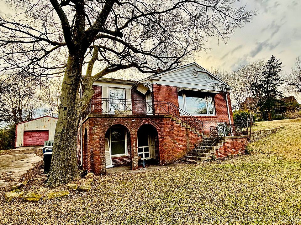 1st image of 508 E Jefferson Ave