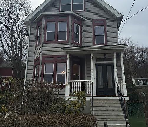 2nd image of 164 Saint Pauls Ave