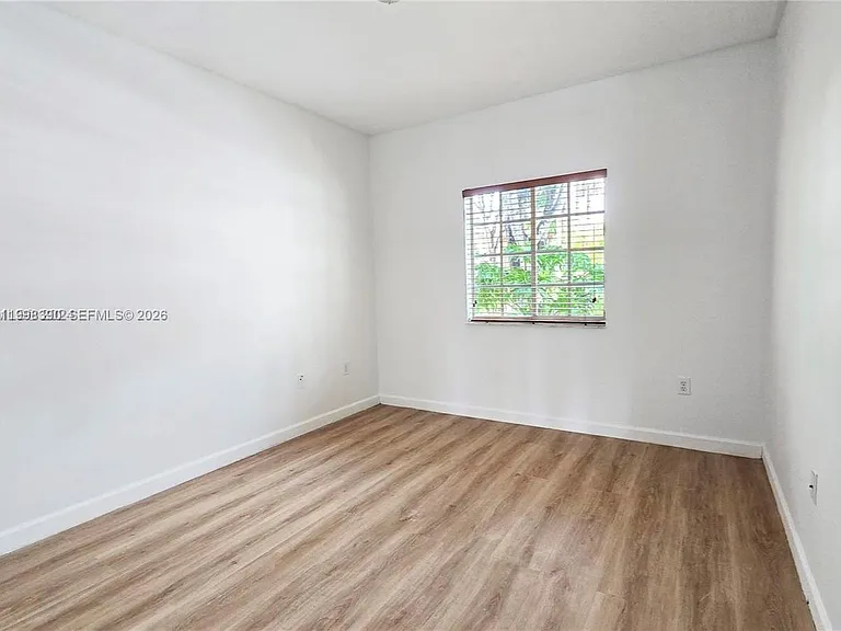 6814 NW 107th Pl — Photo 13