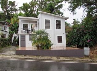 Casa De Dos Pisos Para Retirarse O Veranear, Las Marias, PR 00670