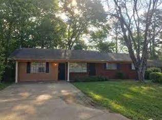 3028 Crossway St, Jackson, MS 39212