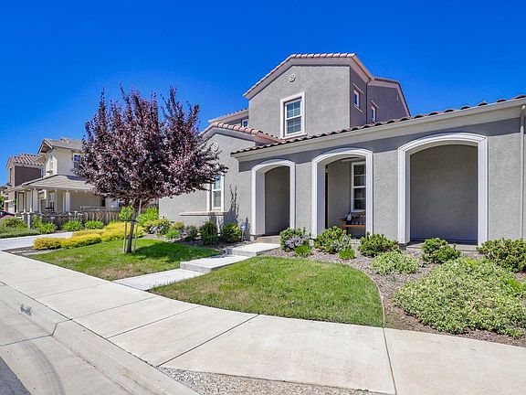 4th image of 18242 Solano Pl