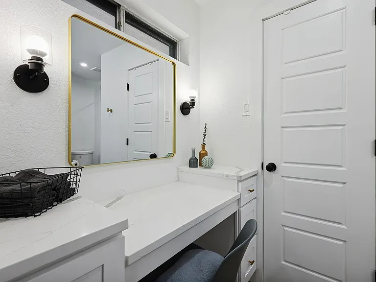 1044 Briarwood Ln — Photo 25