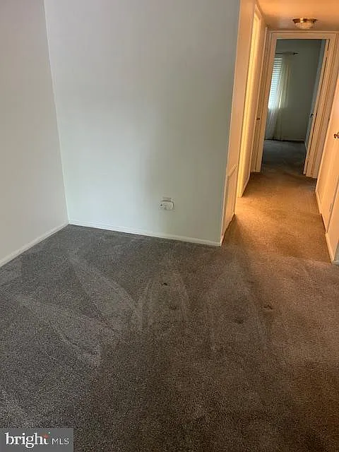 2 bed, 889 sqft, $1,650 — Photo 4