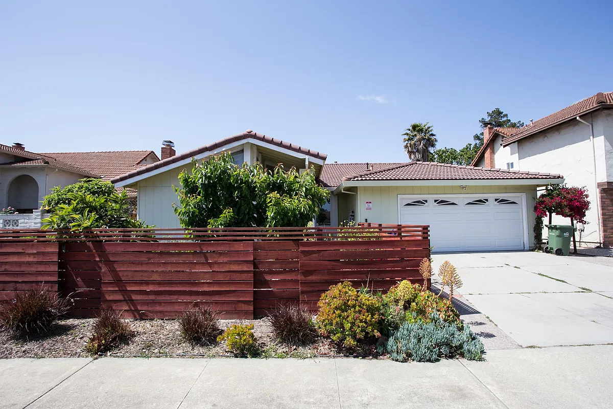 Building Photo - 1594 Garvey Pl