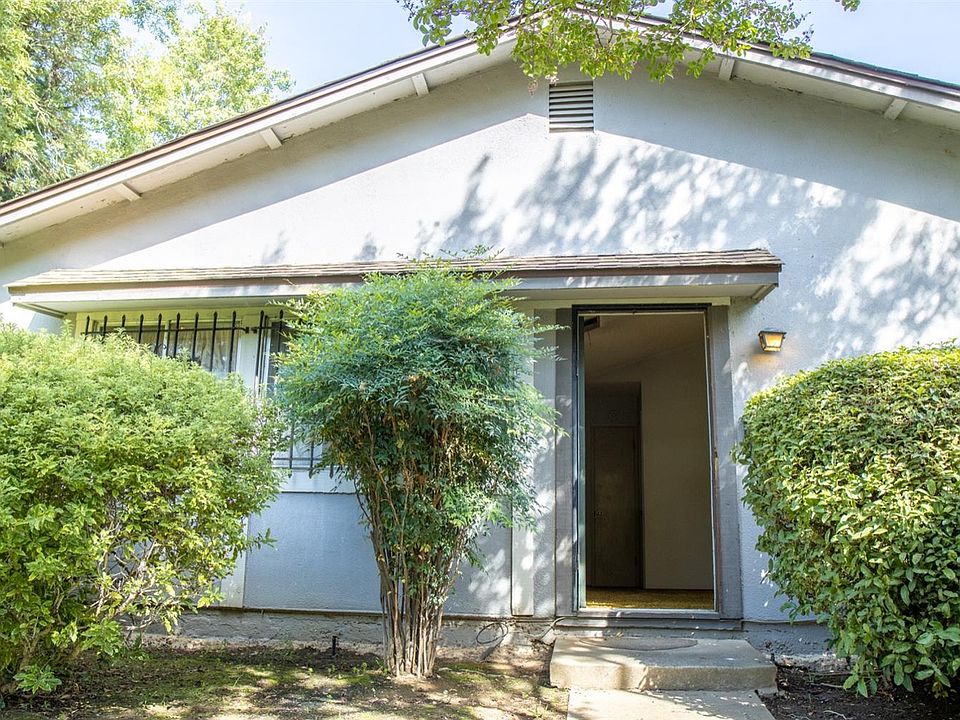 1st image of 8869 La Riviera Dr APT A