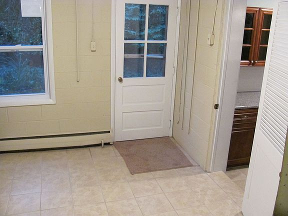 mud/ laundry room