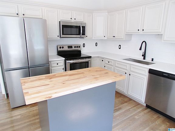 4th image of 44 Red Oak Ct