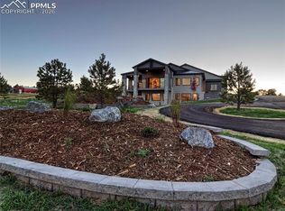 4082 Pinehurst Cir, Colorado Springs, CO 80908