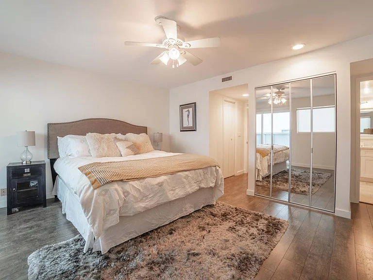1107 Loma Dr #C — Photo 22