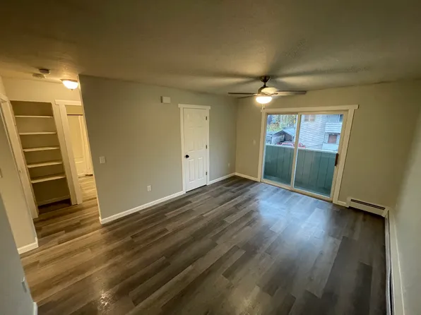 7530 Bearfoot Cir APT 2, Anchorage, AK 99502