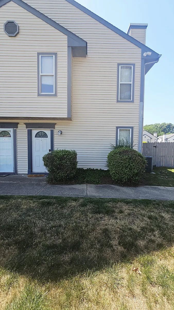 Building Photo - 812 Zircon Ct