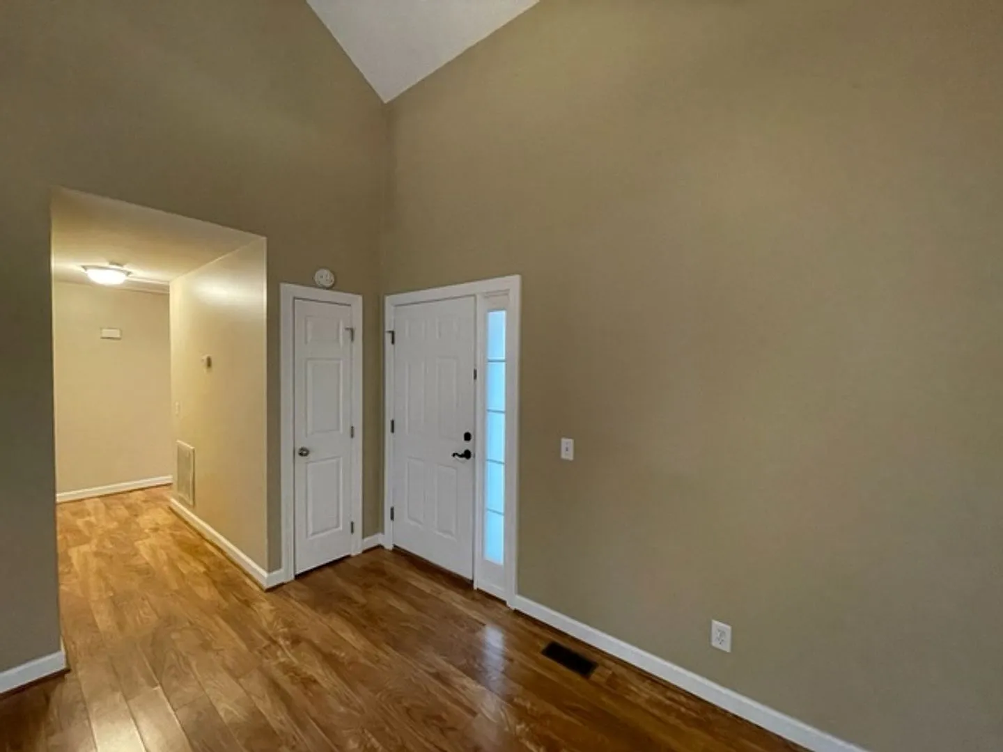 Charming 3-Bedroom in Fuquay! — Photo 2