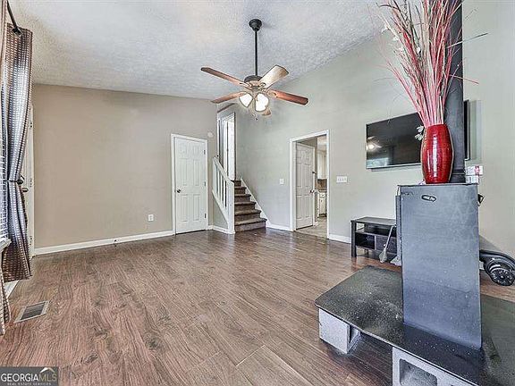 4th image of 25 Mission Ridge Dr SW