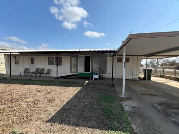 102 Overview Dr, Zapata, TX 78076