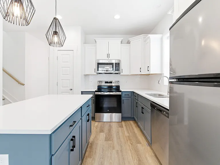 4003 Nairn Dr — Photo 9