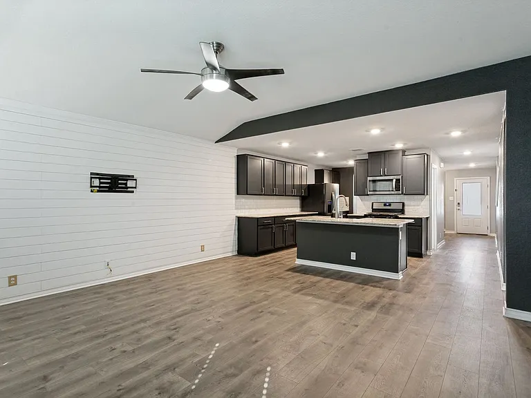9908 Bratten Rise — Photo 11