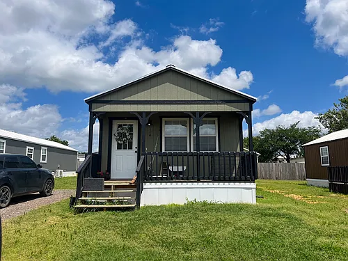 114 Autry Dr #3 Photo 1
