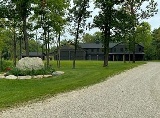 20340 230th Ave, Paris, MI 49338