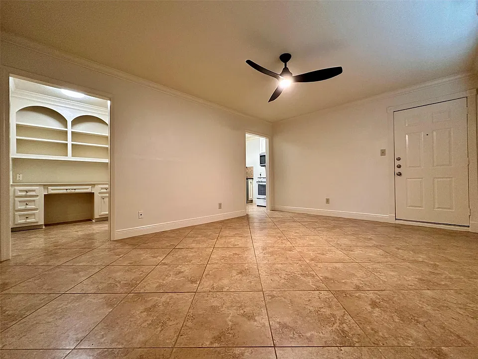 2812 Wichita St #2
