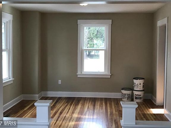 4th image of 838 Maryland Ave