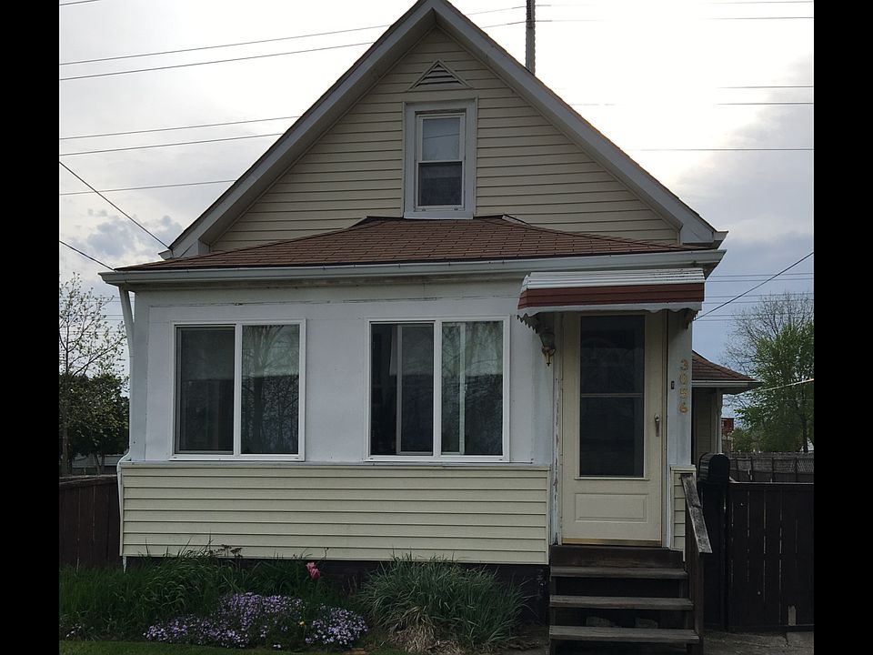 Front porch with new Windows