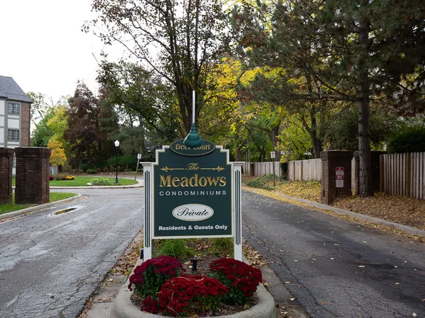 789 Deer Ct, Plymouth, MI 48170
