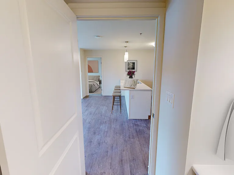 585 Ballantrae Dr — Photo 128