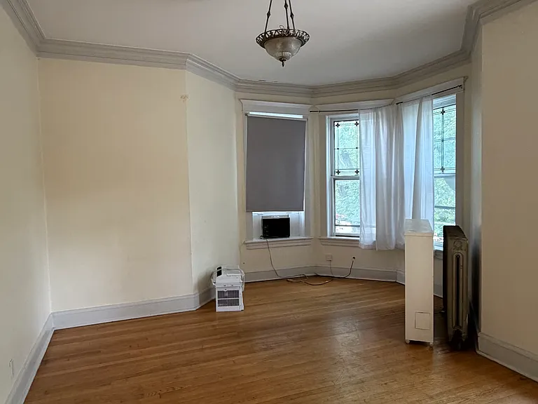 3118 W Palmer Blvd #2F — Photo 8