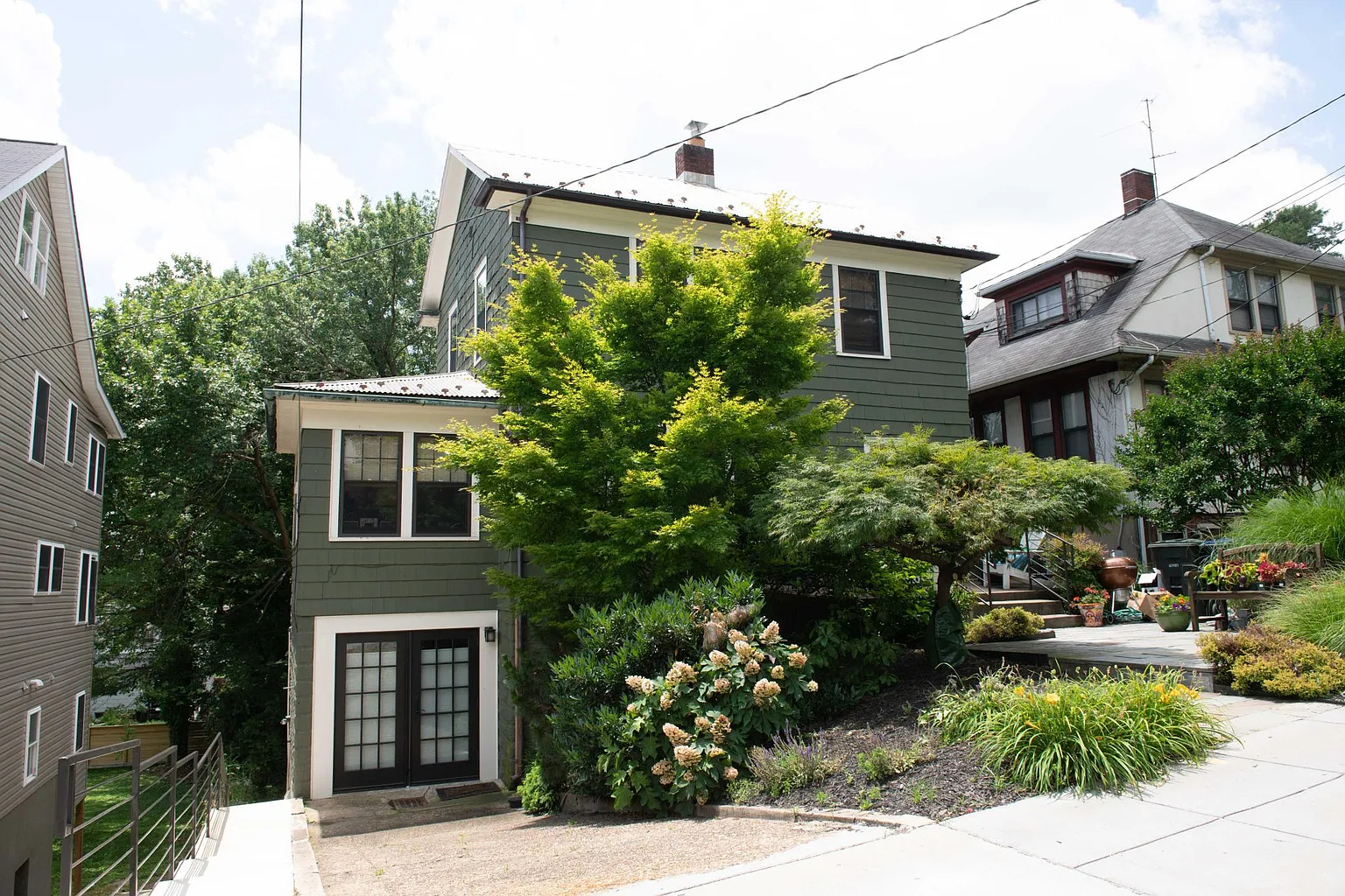 1411 Monroe St NE photo 1