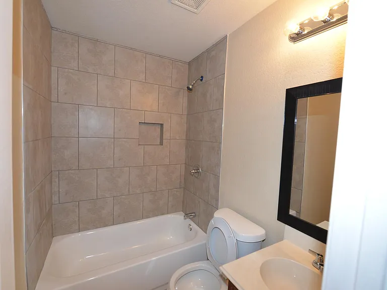 509 Cypress Ct — Photo 9