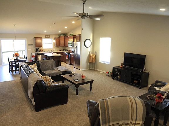 4th image of 2590 Green Rush Ln