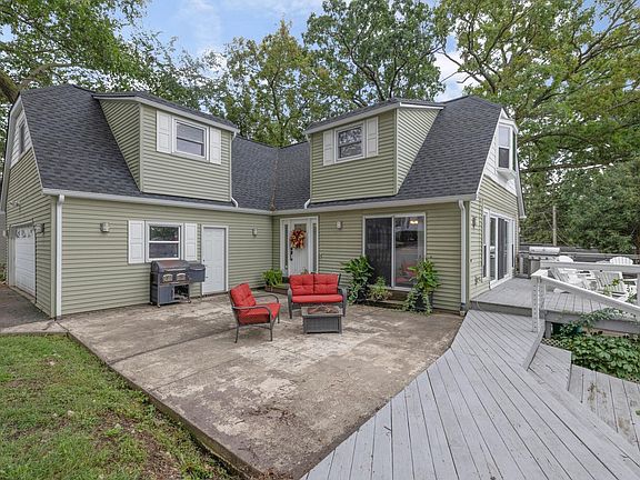 4th image of 1614 Metsa Ct