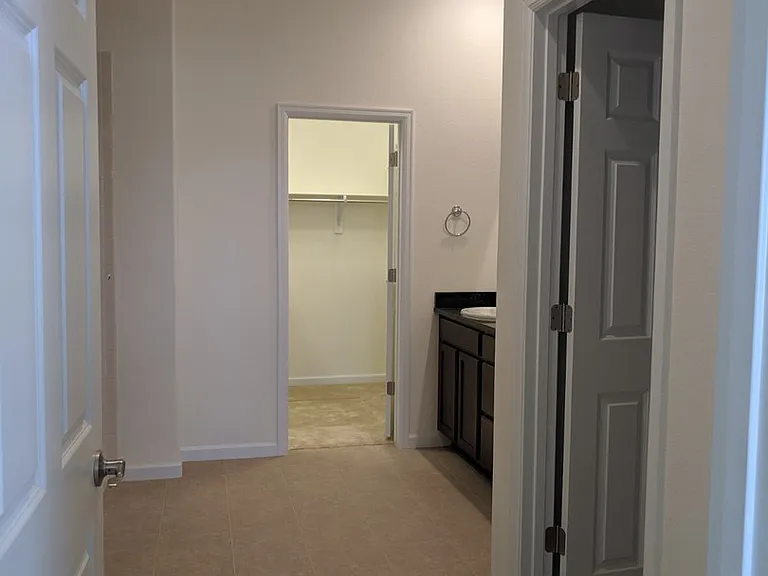 6015 Medlar Pl — Photo 11