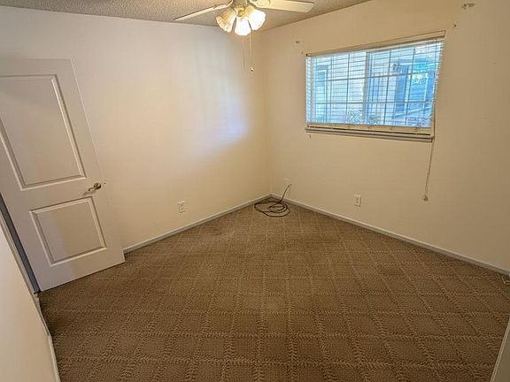 5th image of 2348 Katy Ln