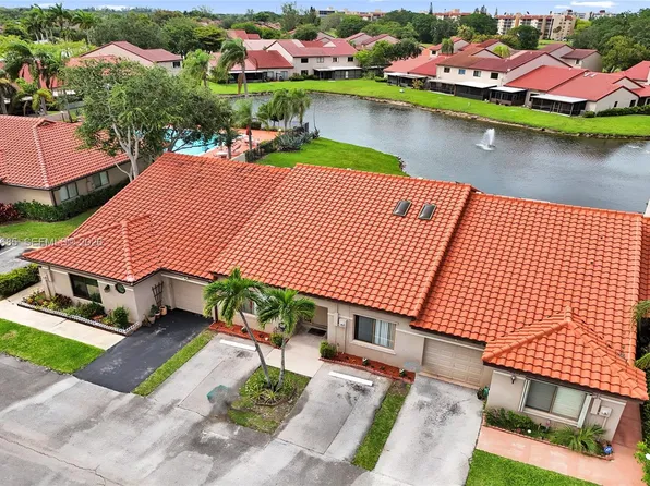 3273 Inverrary Blvd W, Lauderhill, FL 33319