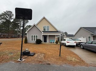 306 W Boney St, Clinton, NC 28328