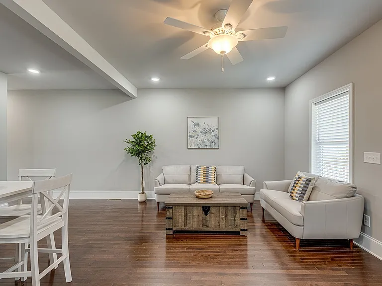 448 Caldwell Dr — Photo 10