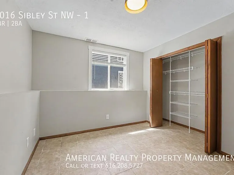 1016 Sibley St NW #1 — Photo 9