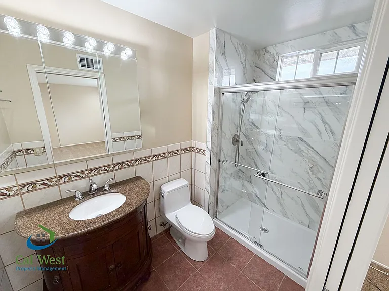 6465 Sussex Pl — Photo 18