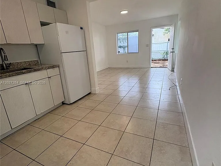 1130 NW 76th St #1130 — Photo 12