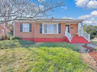 4820 Rutgers St NW, Roanoke, VA 24012