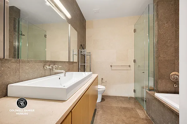 Rented by Coldwell Banker Warburg | media 6